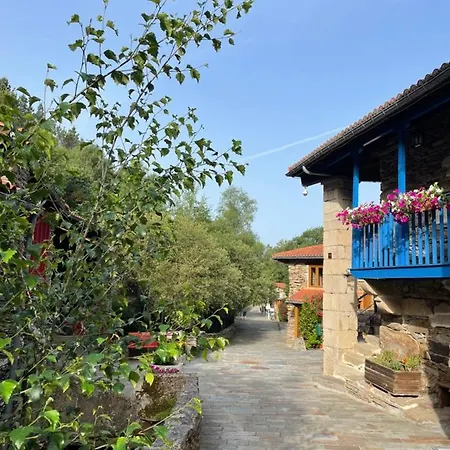Aldea Couso Rural 3*