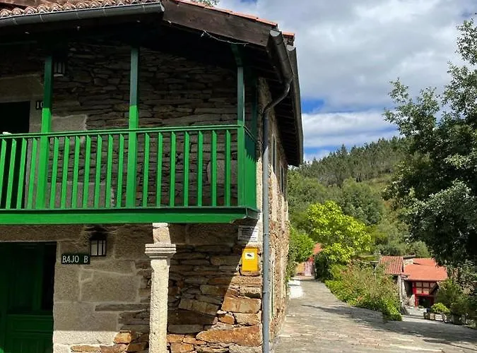 Aldea Couso Rural Отель Сарреаус