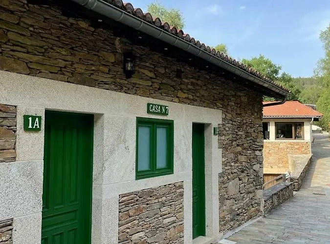 Hotel Aldea Couso Rural 3*