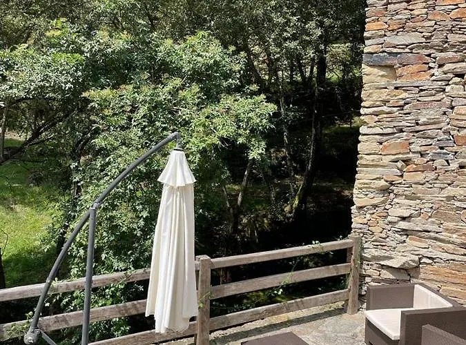 Aldea Couso Rural Сарреаус